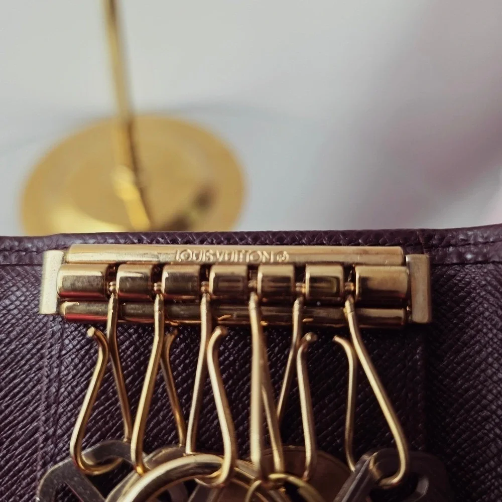 Louis Vuitton Taiga 6 Key Holder Burgundy Wallet